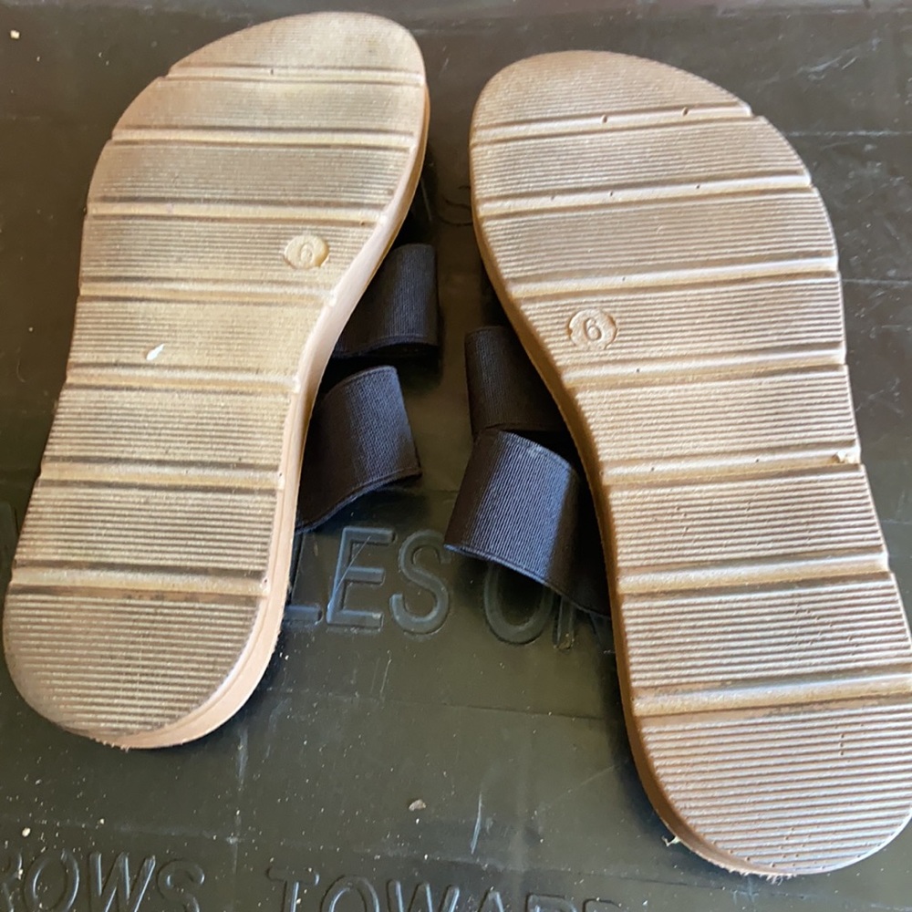 Steve Madden Women’s Black Sandals size 6 - Picture 3 of 3